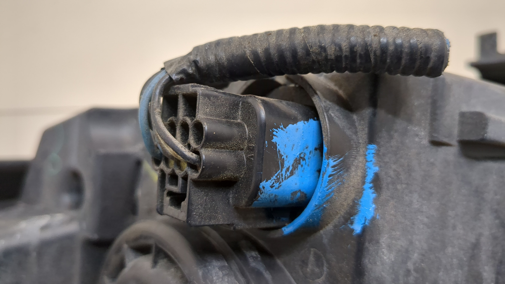 Фара правая