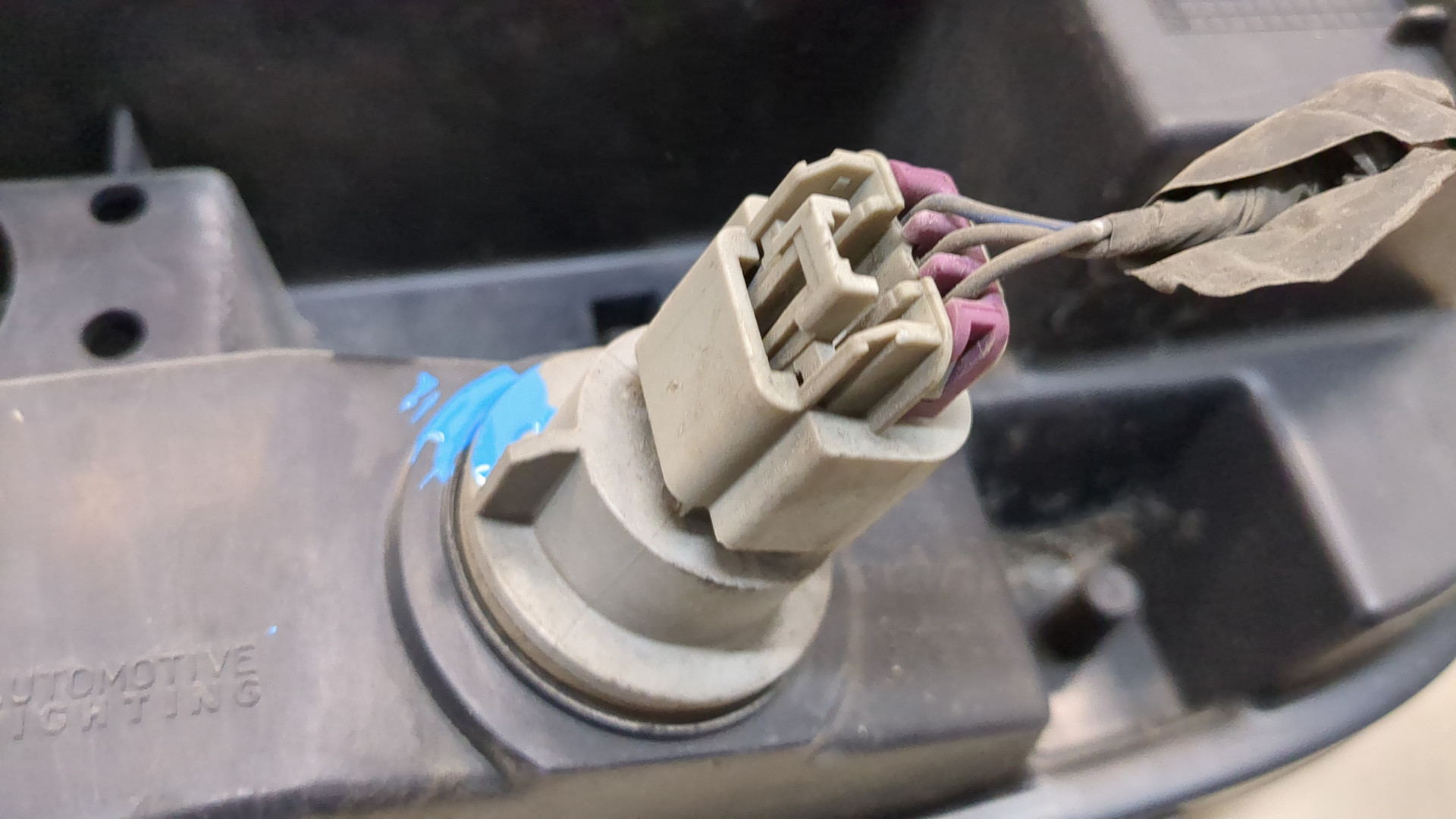 Фара правая