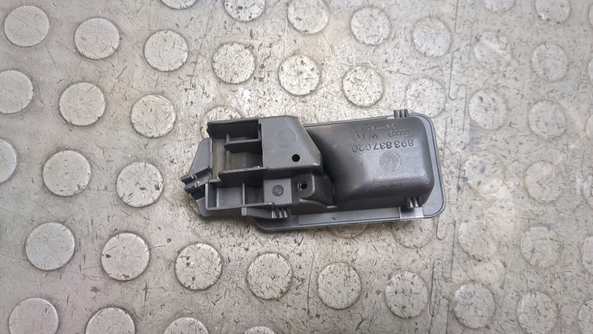 Ручка двери передней внутренняя правая