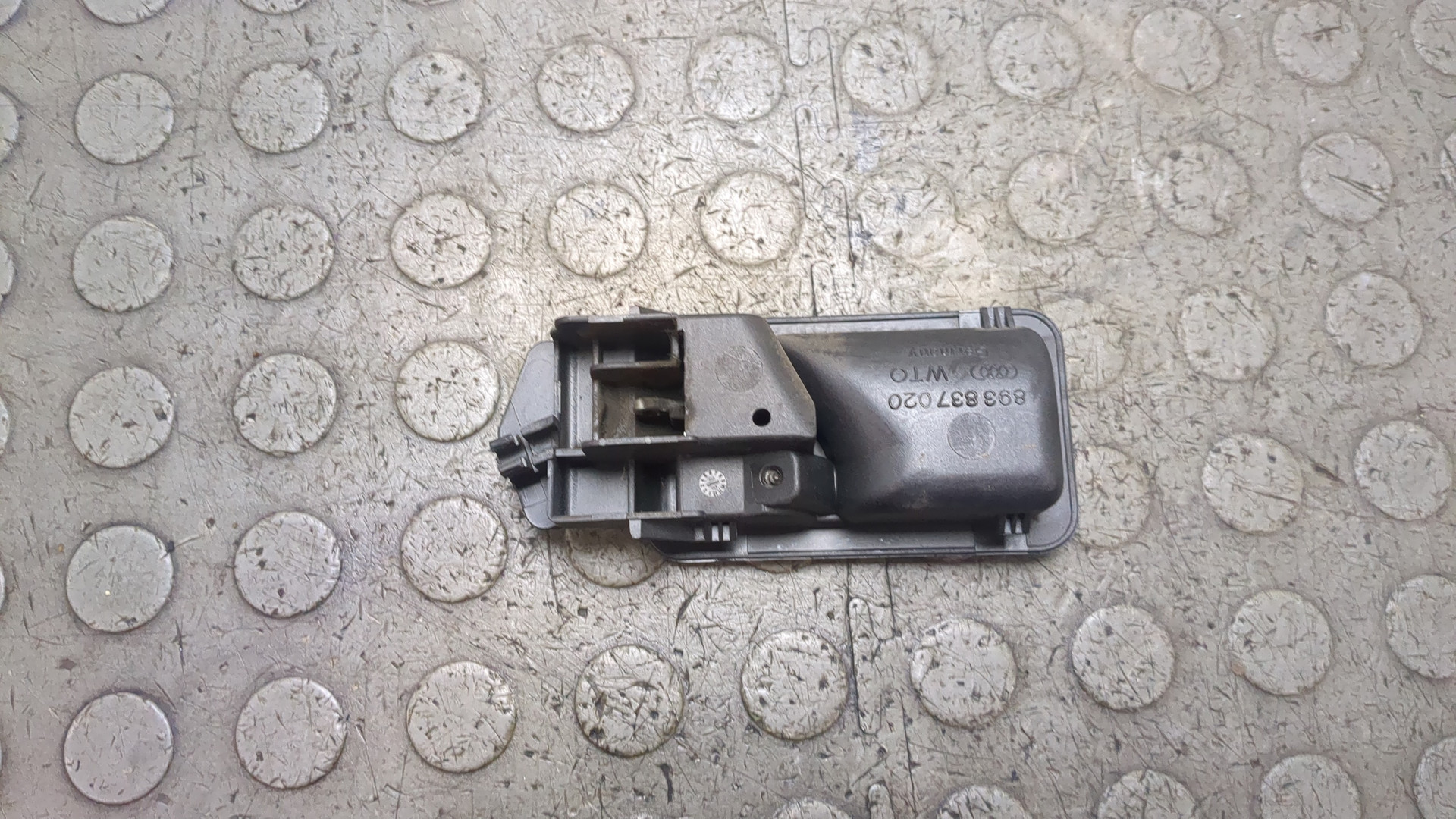 Ручка двери задней внутренняя правая