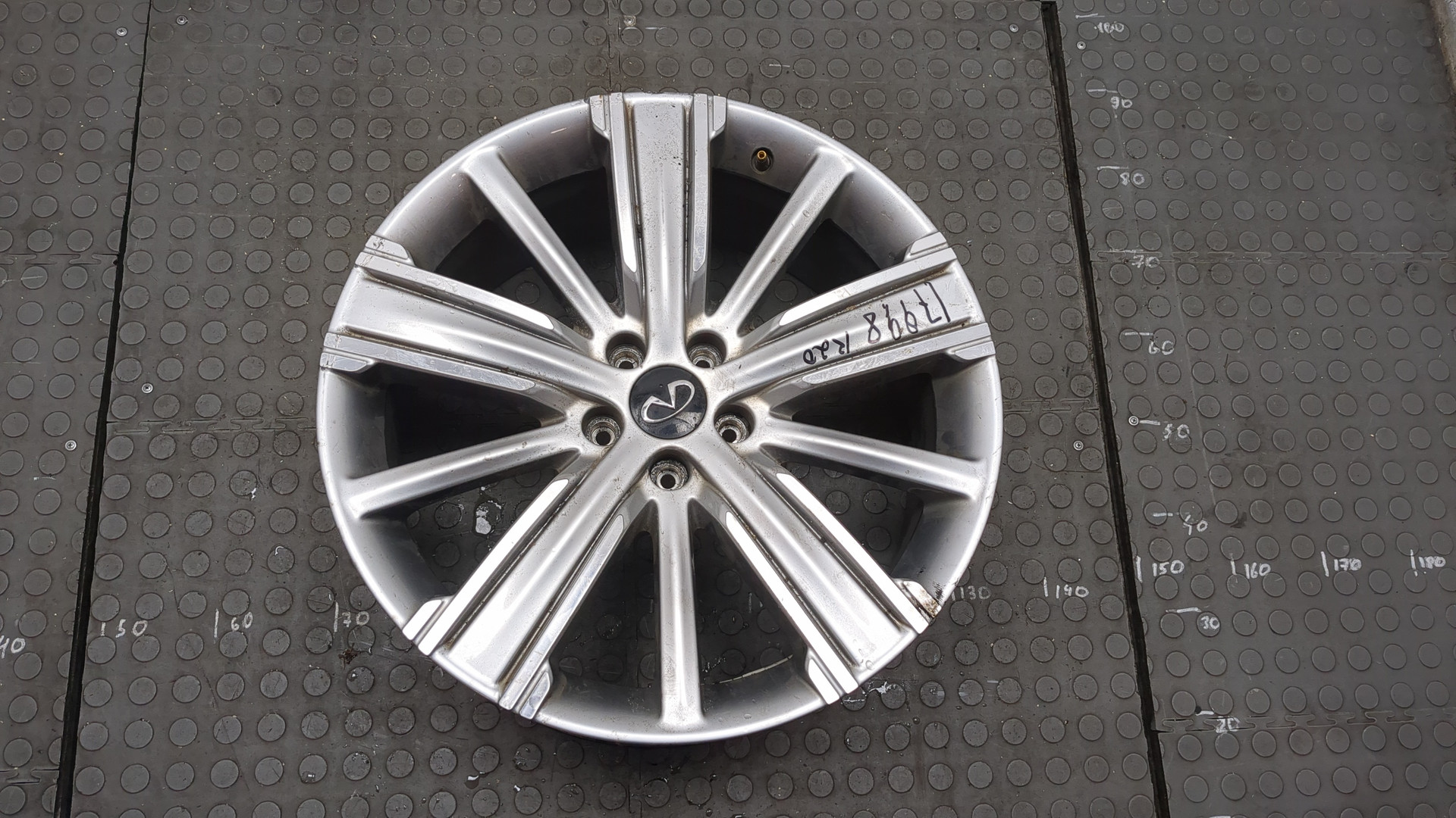 Диск колесный литой легкий сплав