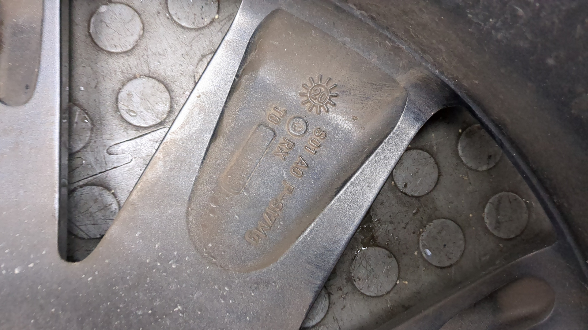 Диск колесный литой легкий сплав