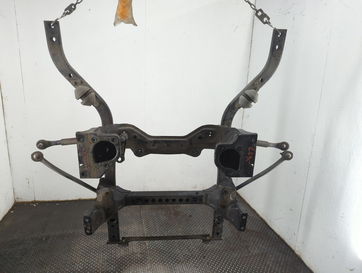 Балка подмоторная