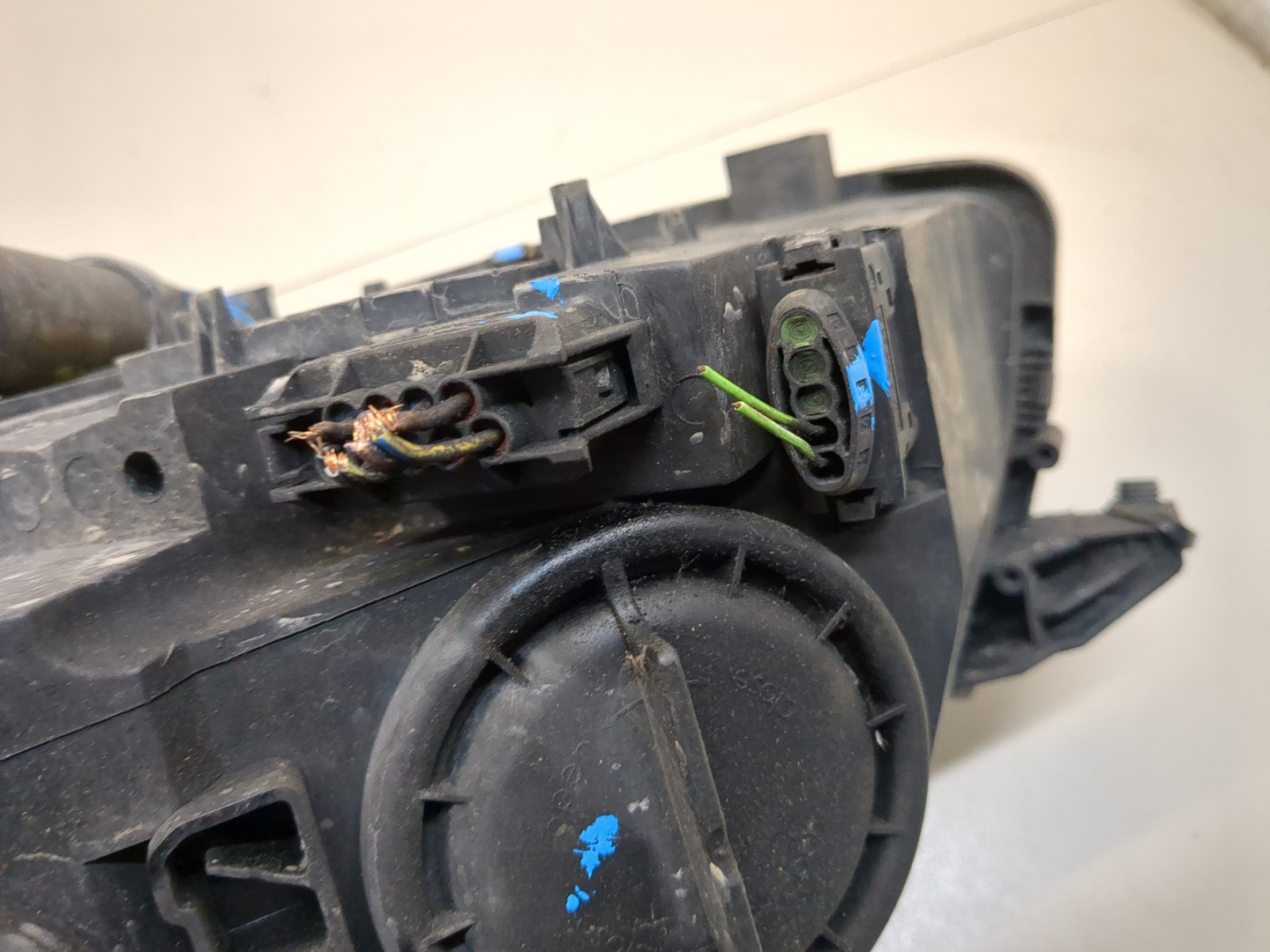 Фара правая