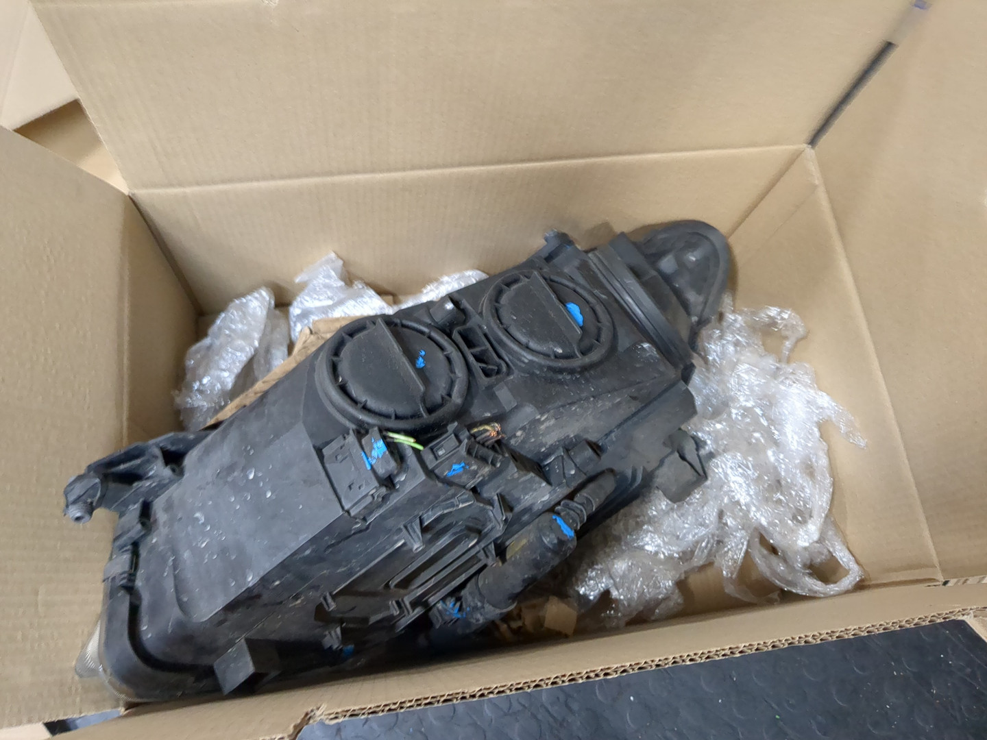 Фара правая