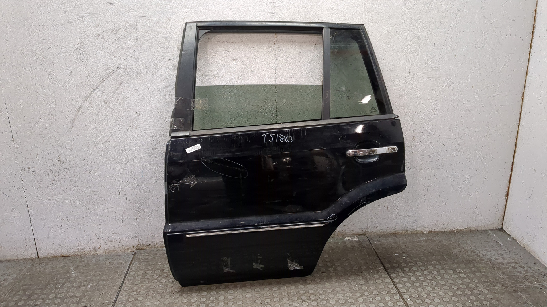 Дверь задняя левая