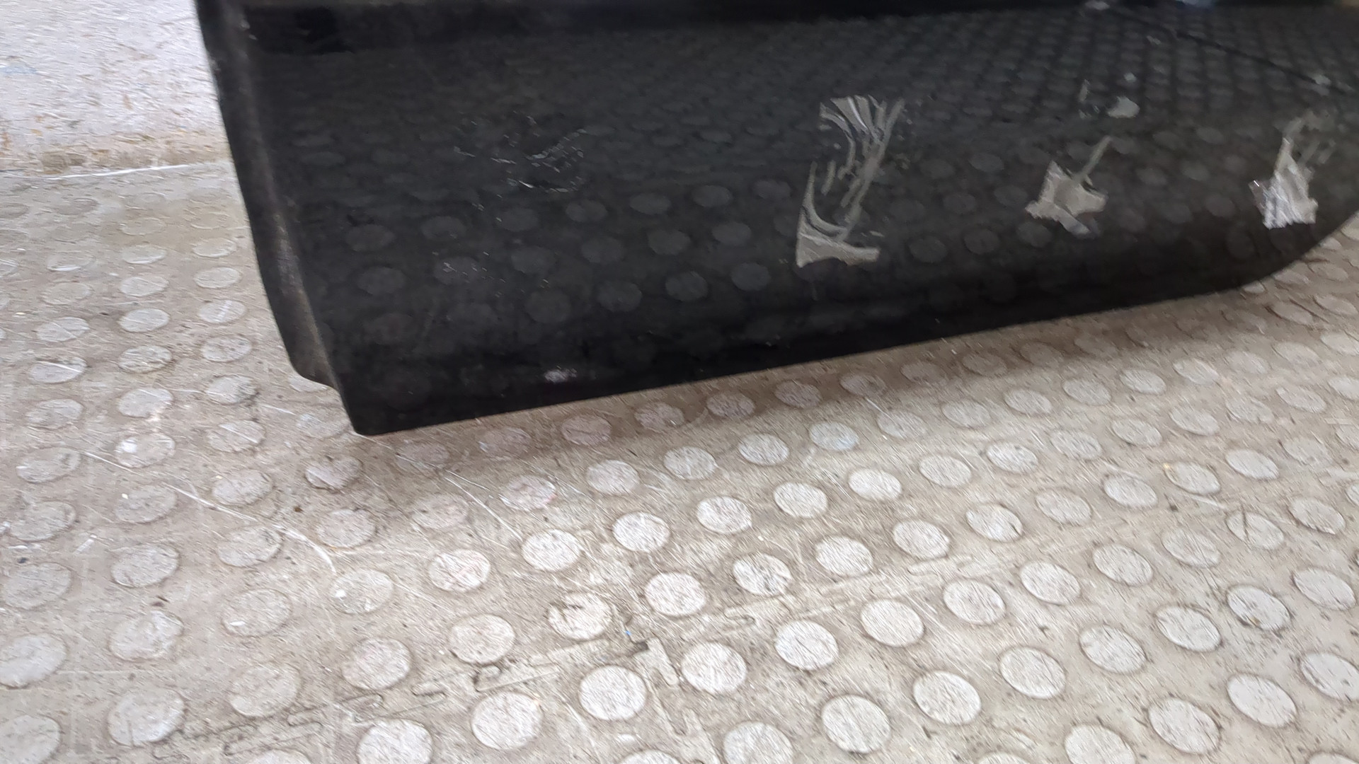 Дверь задняя левая