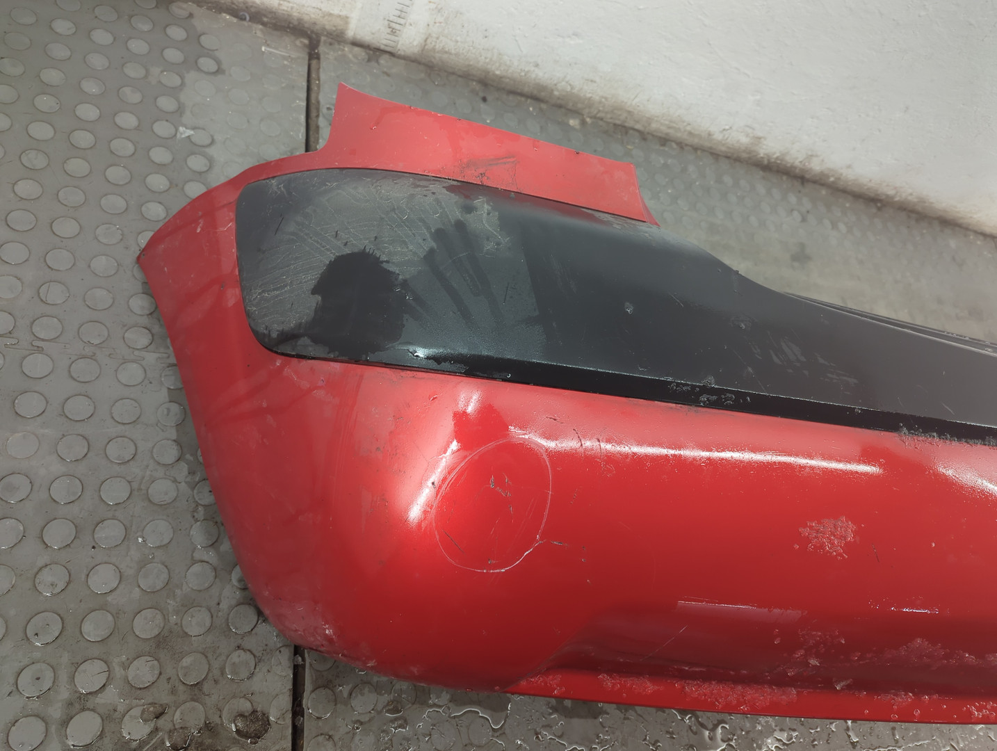 Бампер задний