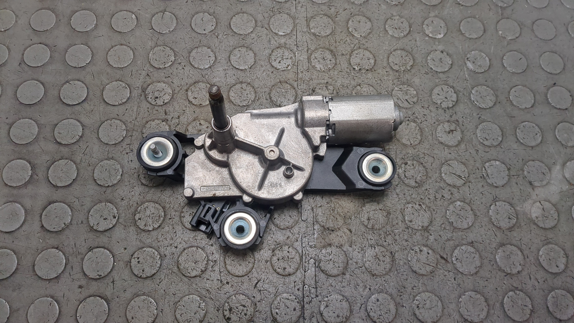 Моторчик стеклоочистителя задний