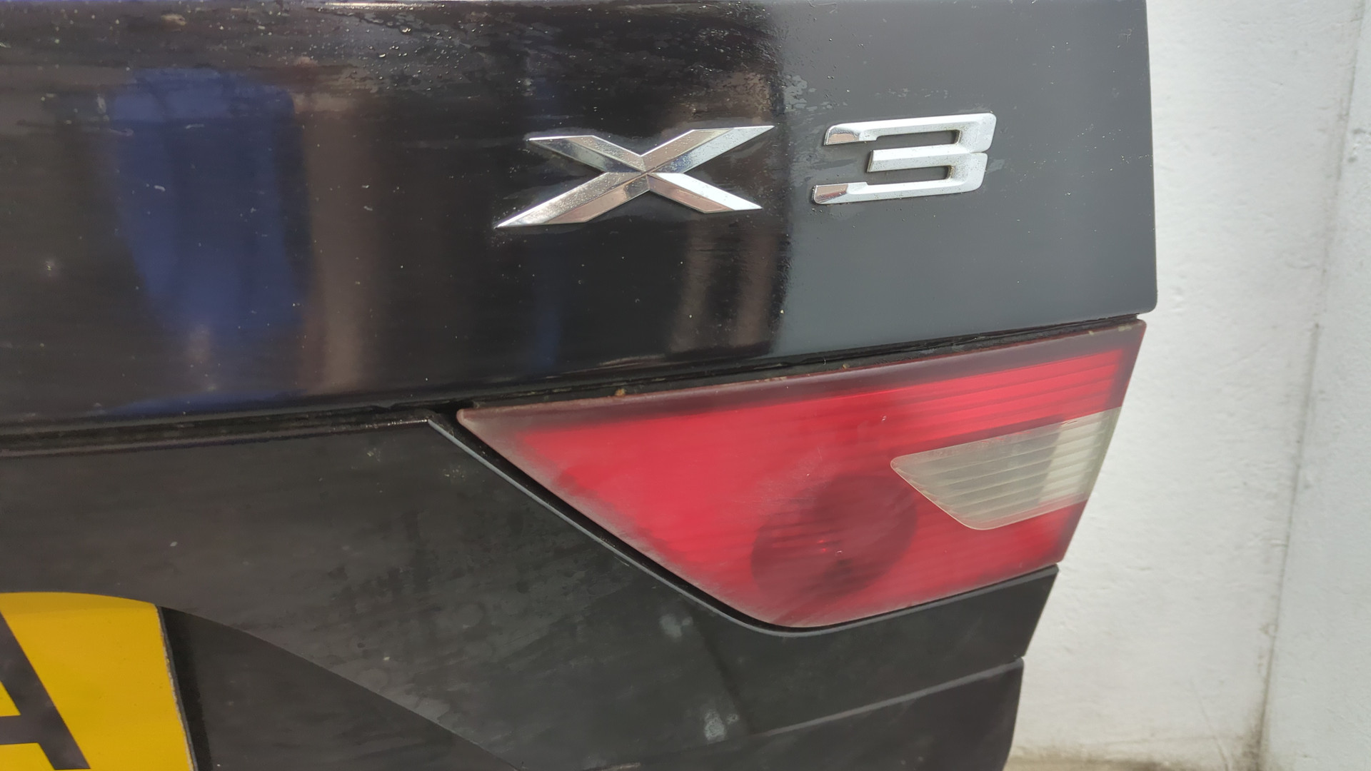 Дверь багажника