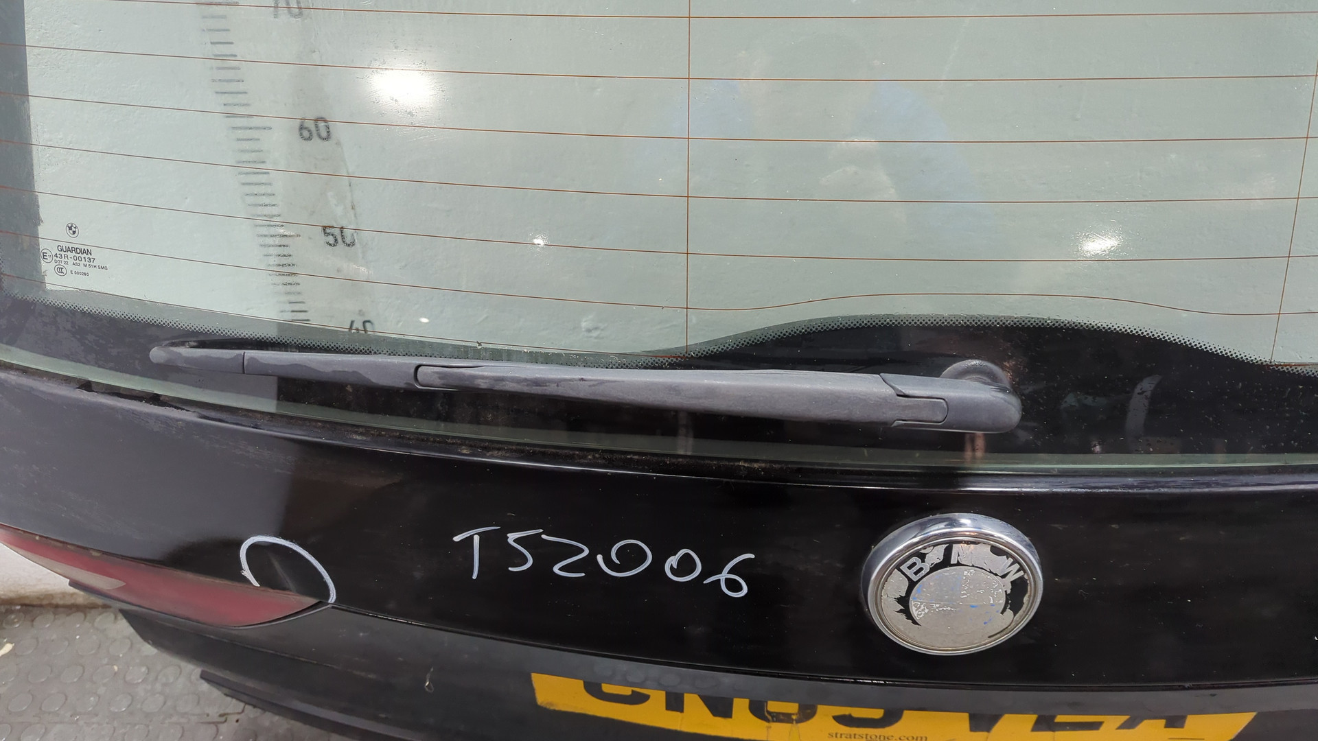 Дверь багажника