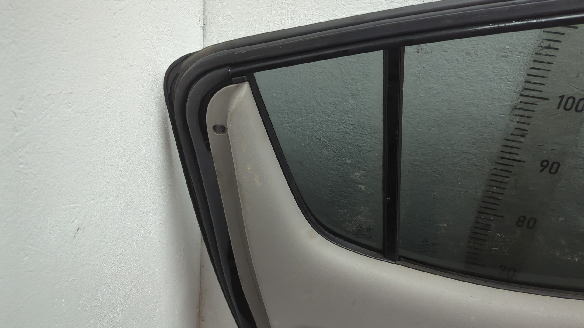 Дверь задняя левая