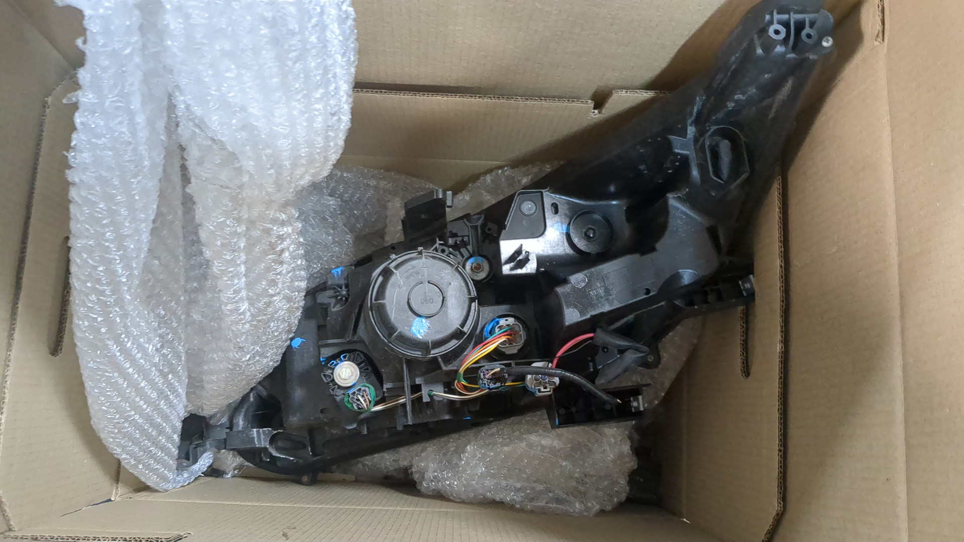 Фара правая