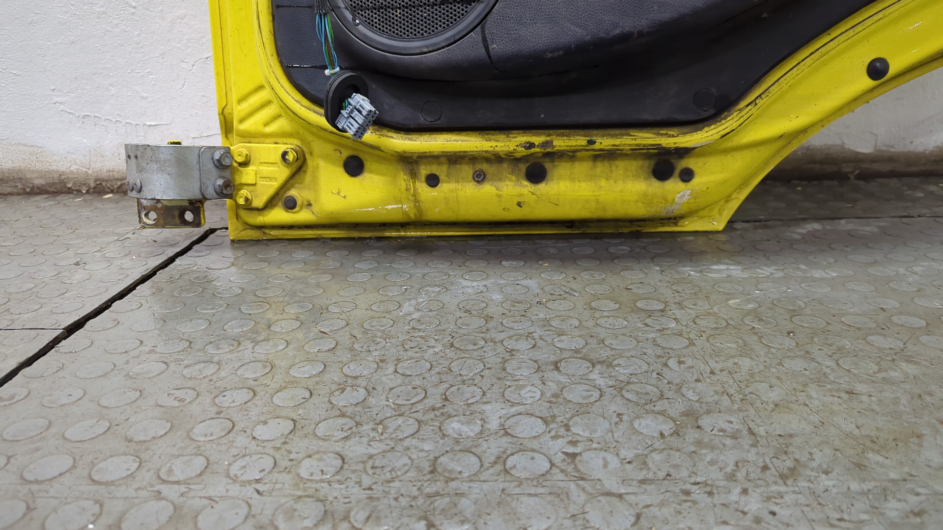 Дверь передняя правая