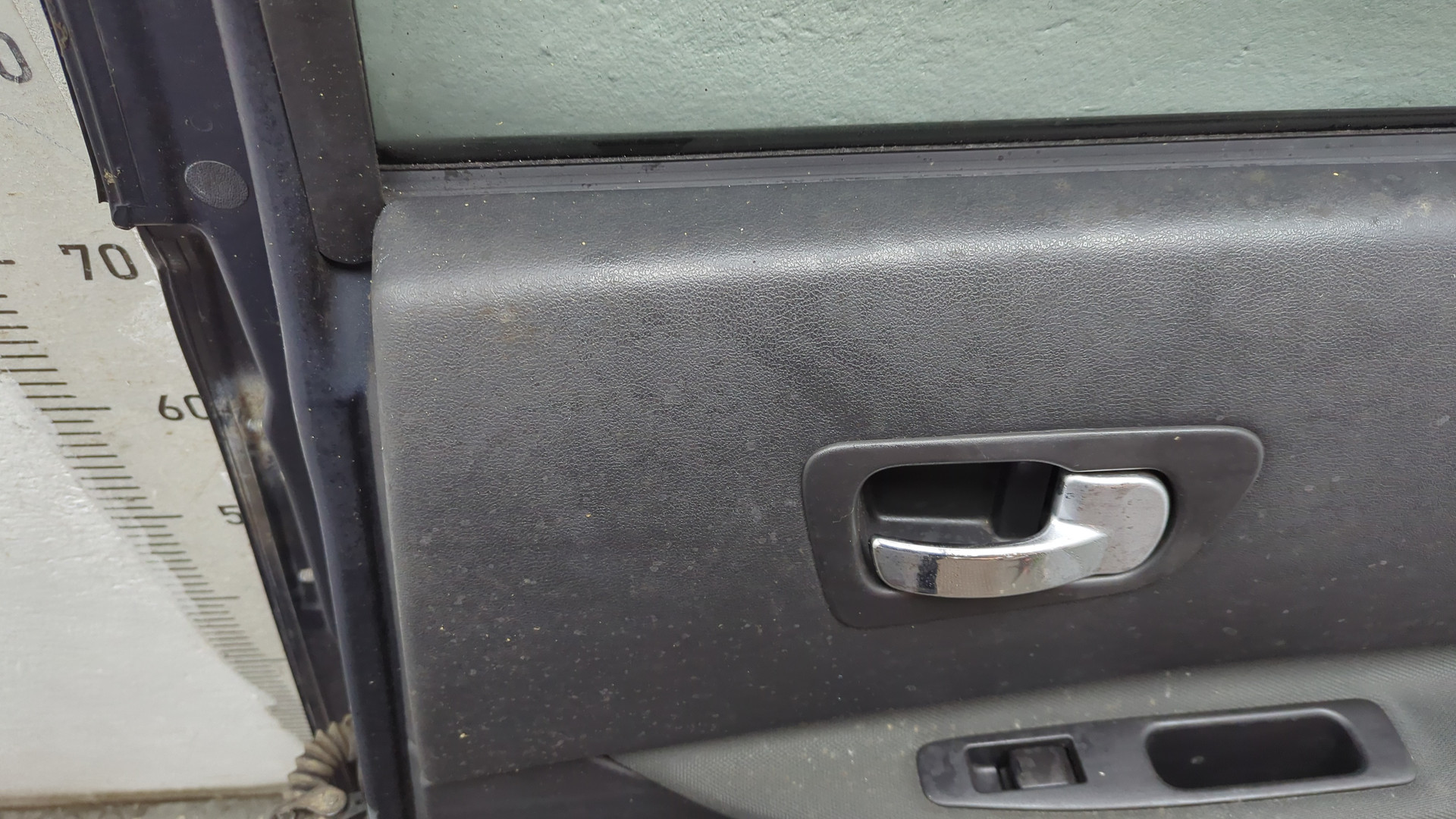 Дверь задняя правая