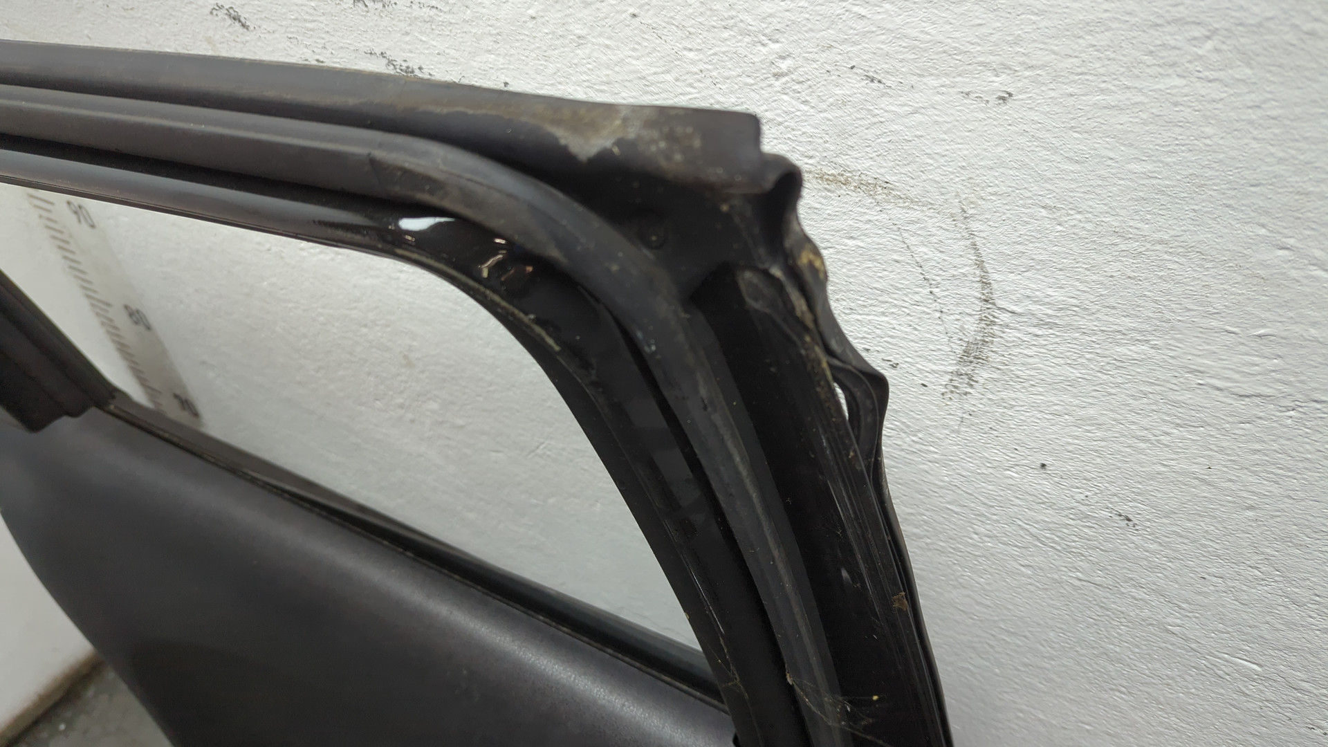 Дверь задняя левая