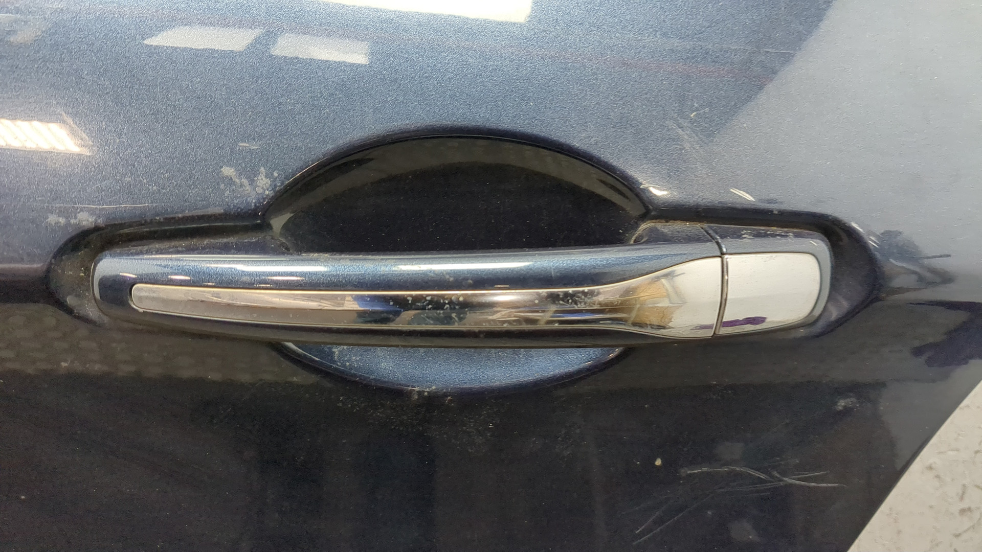 Дверь задняя левая