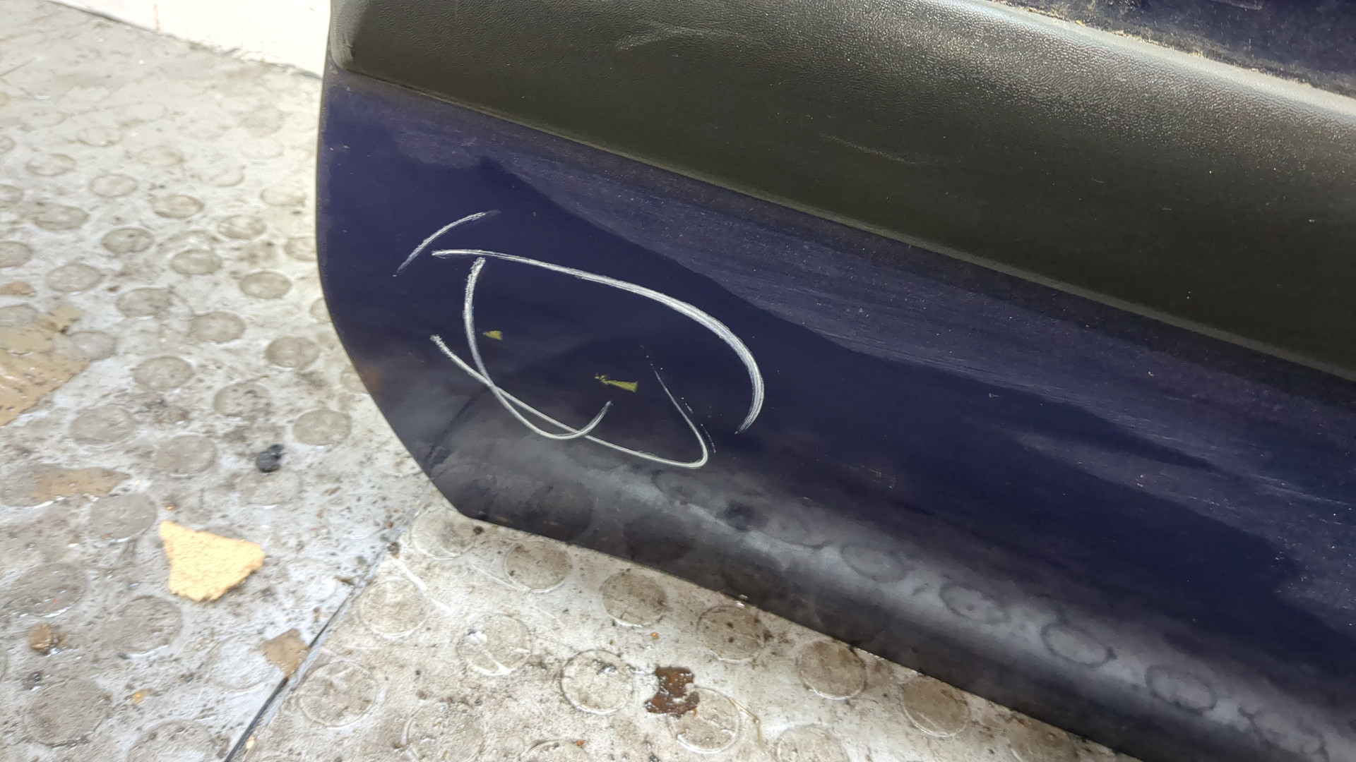 Дверь передняя левая