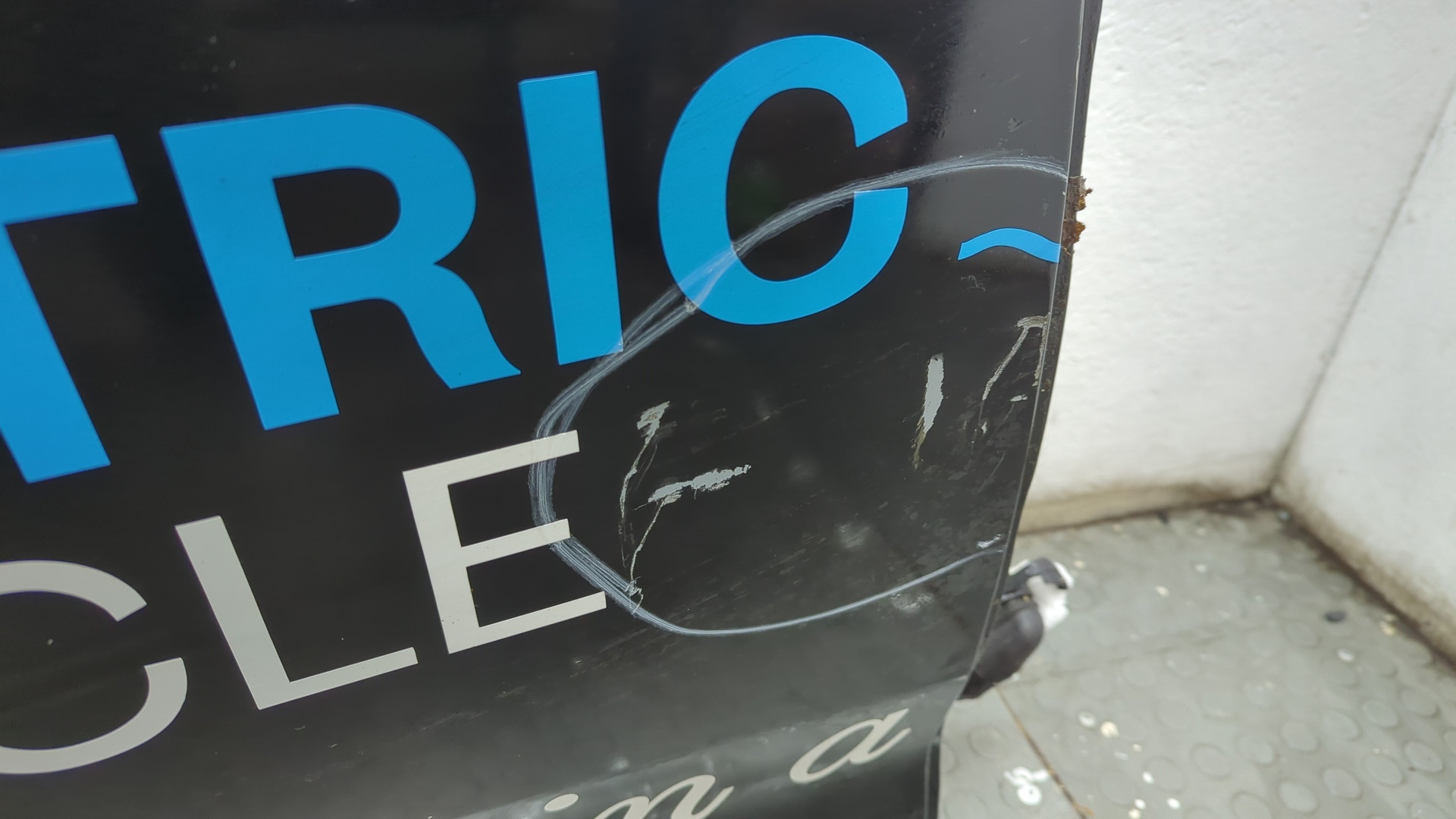 Дверь задняя правая