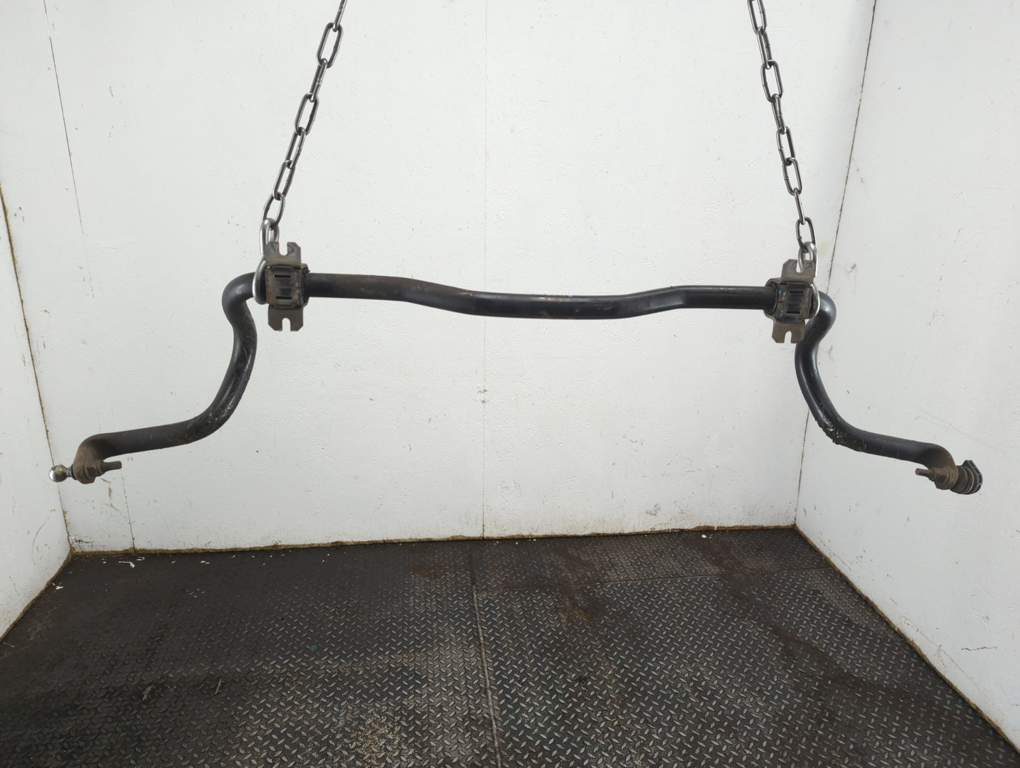 Стабилизатор передний