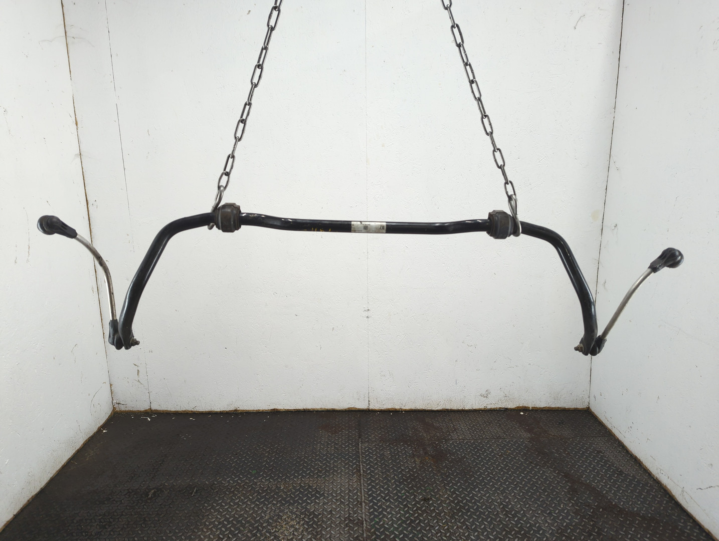 Стабилизатор передний