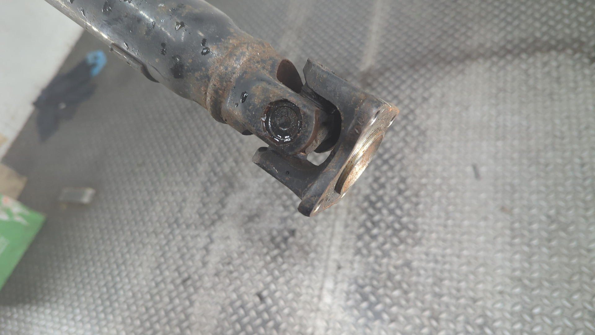 Вал карданный задний