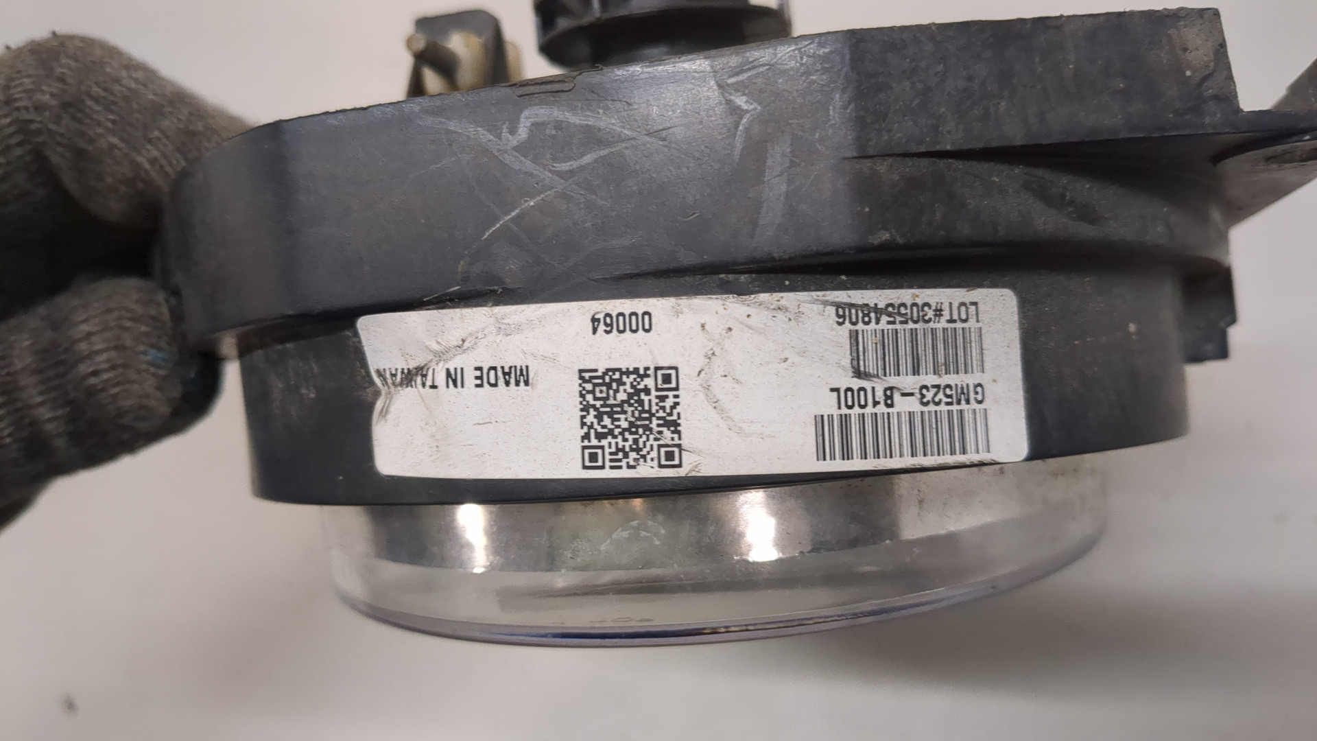 Фара противотуманная левая