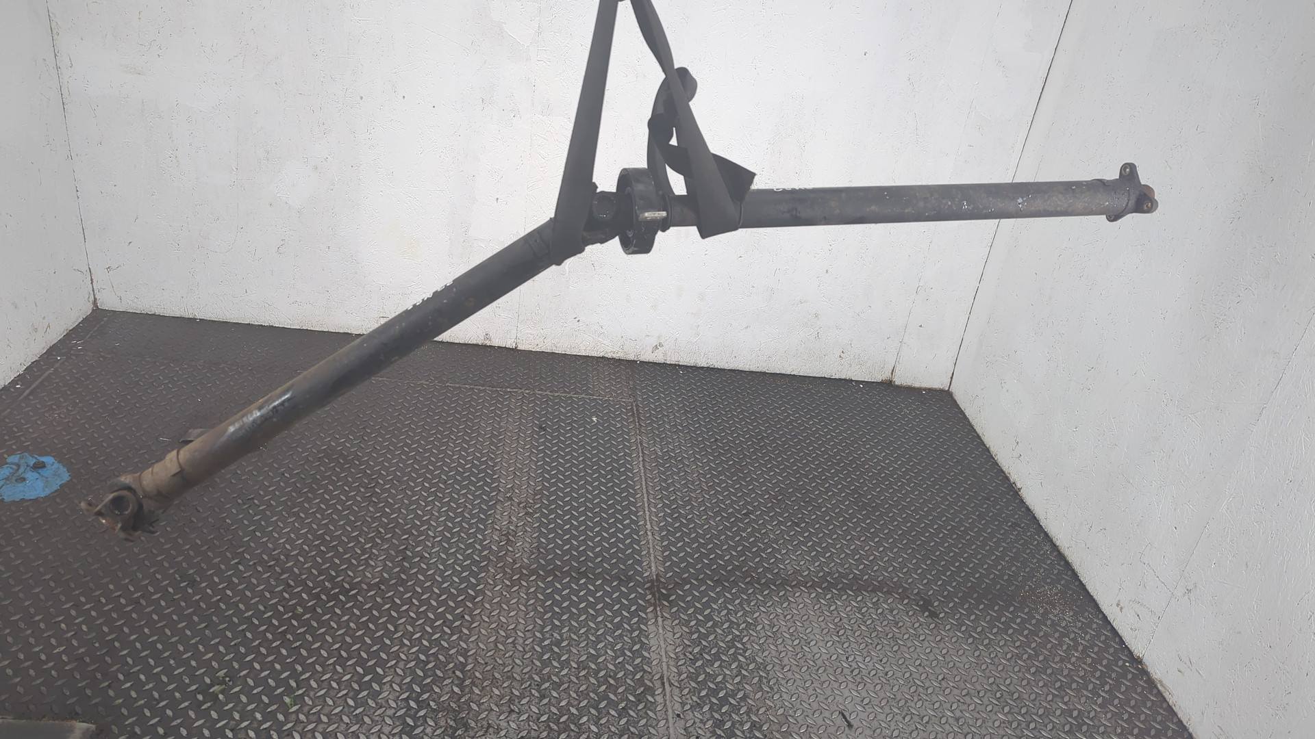 Вал карданный задний