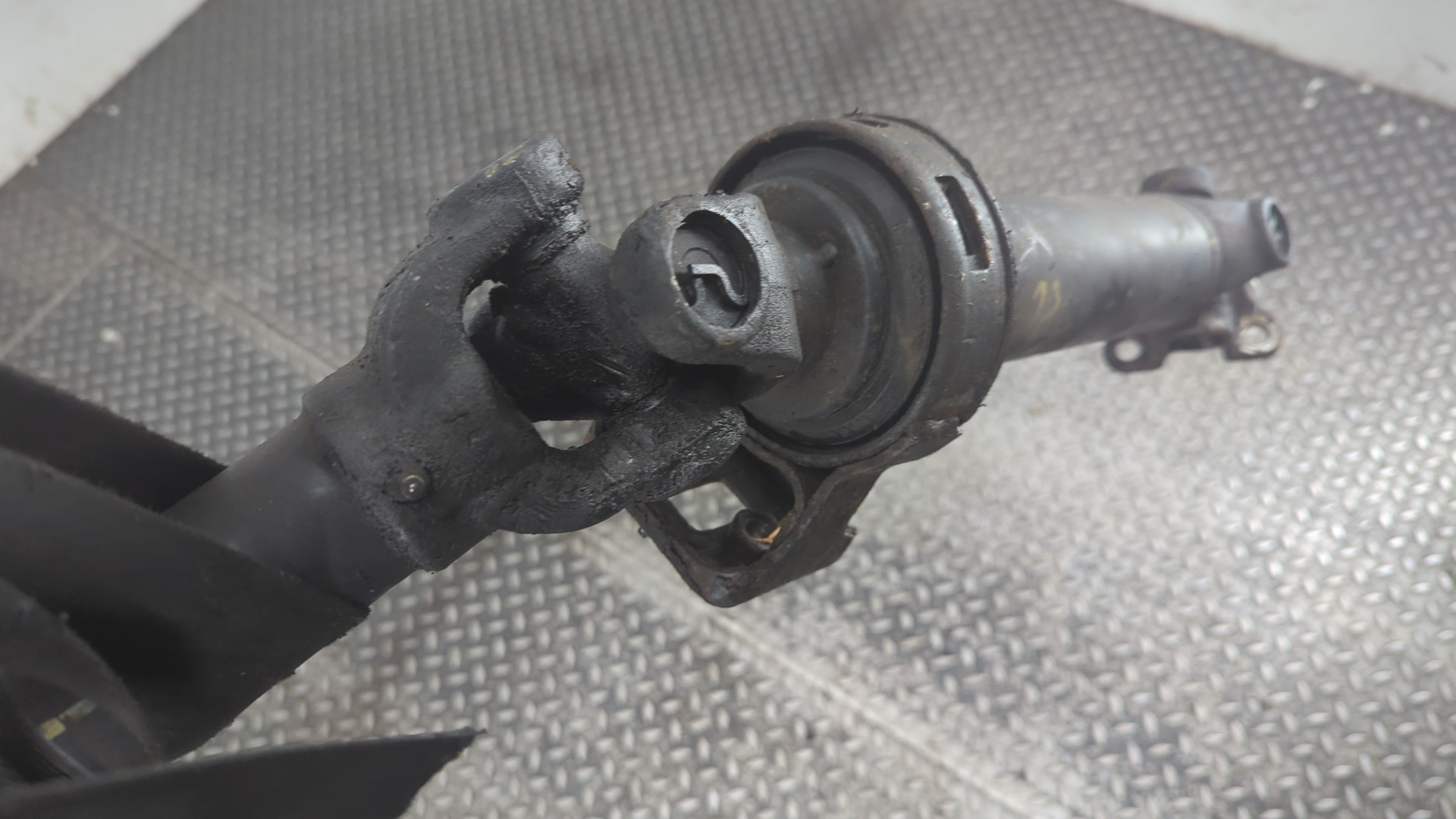 Вал карданный задний