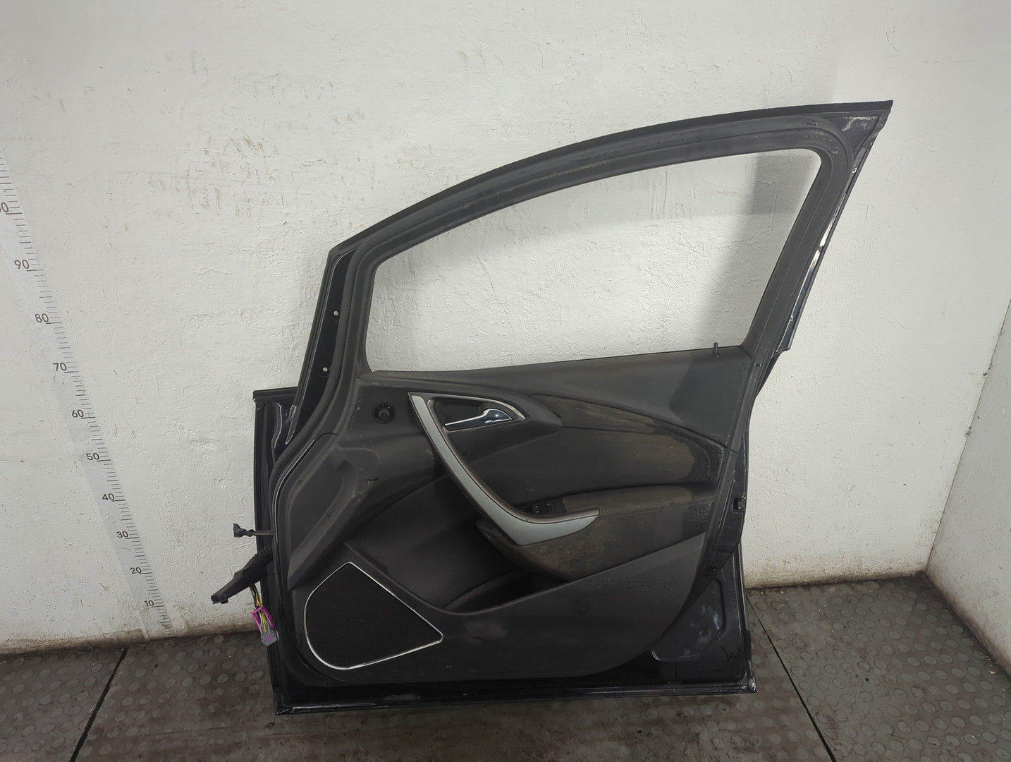 Дверь передняя правая