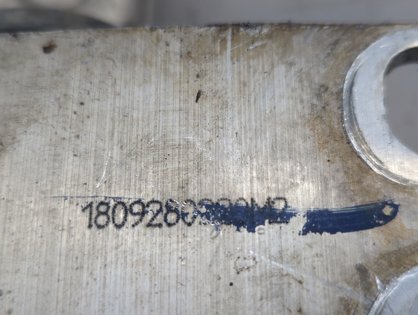 Рычаг передний левый