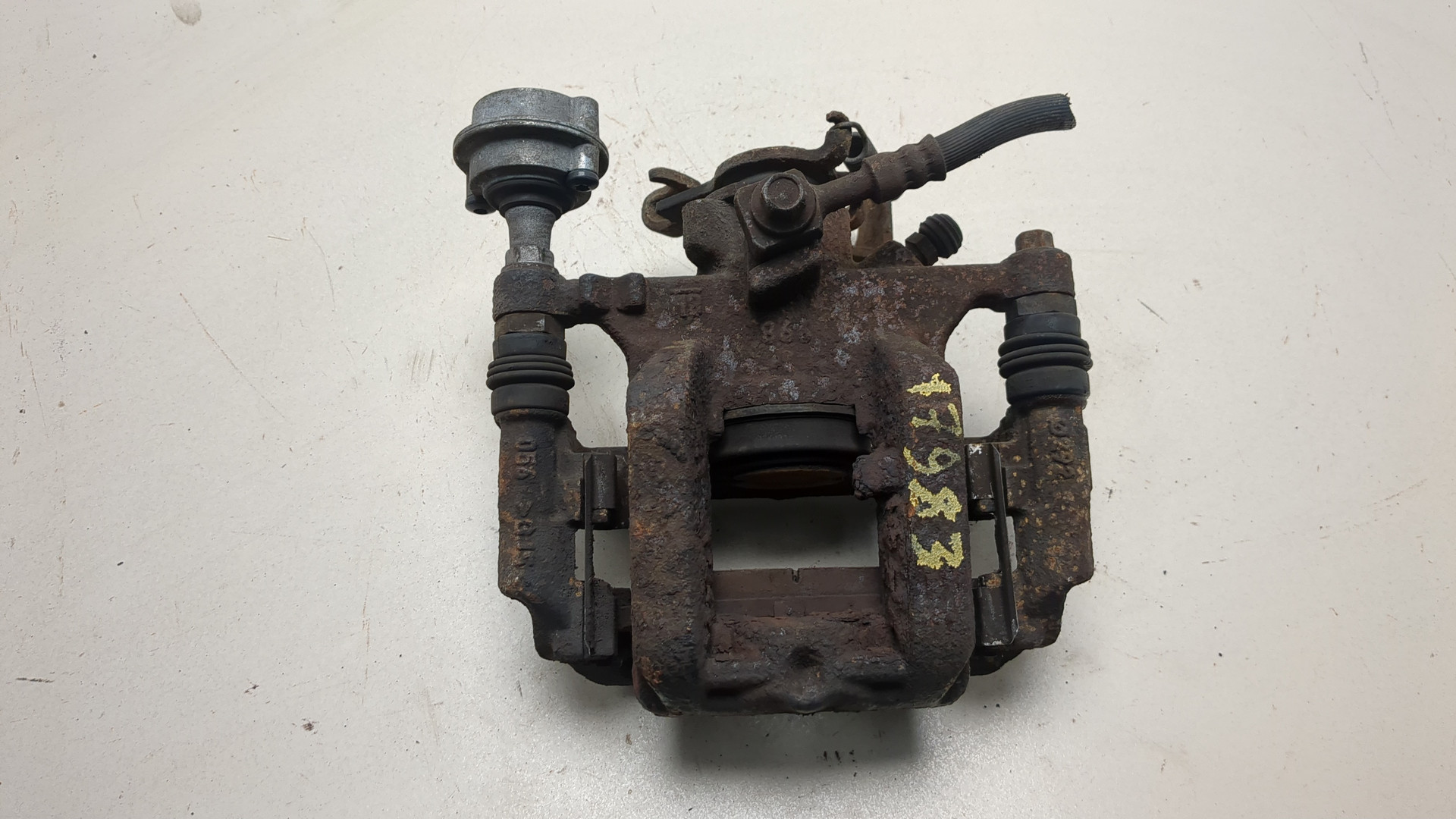 Суппорт задний правый