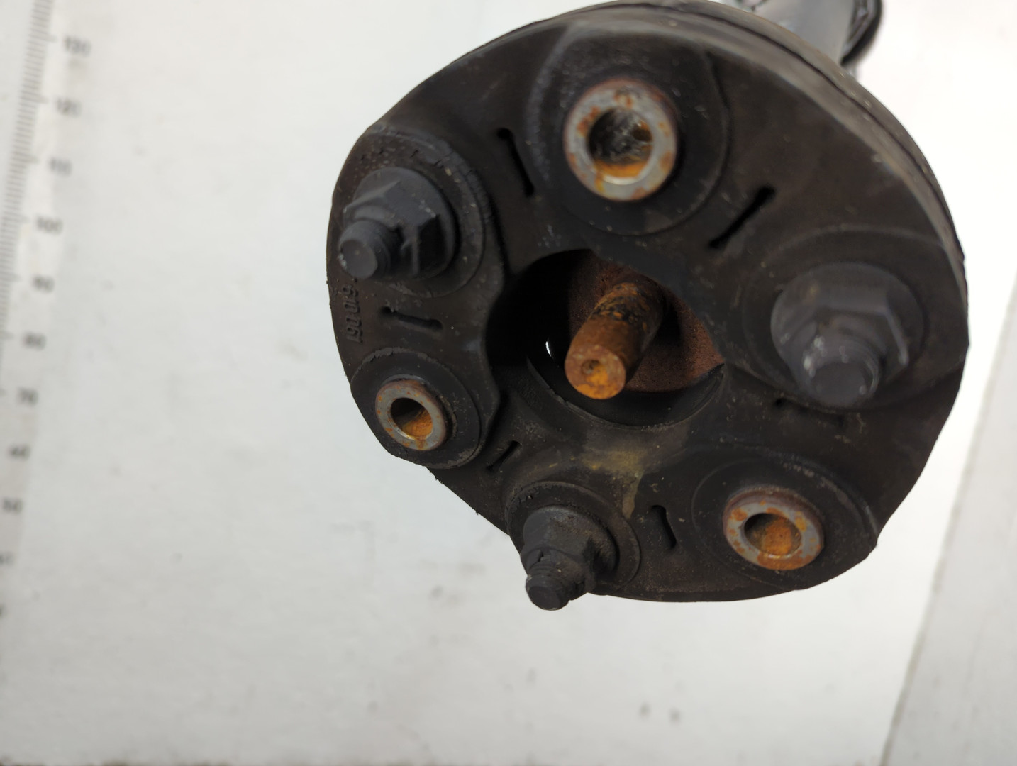 Вал карданный задний