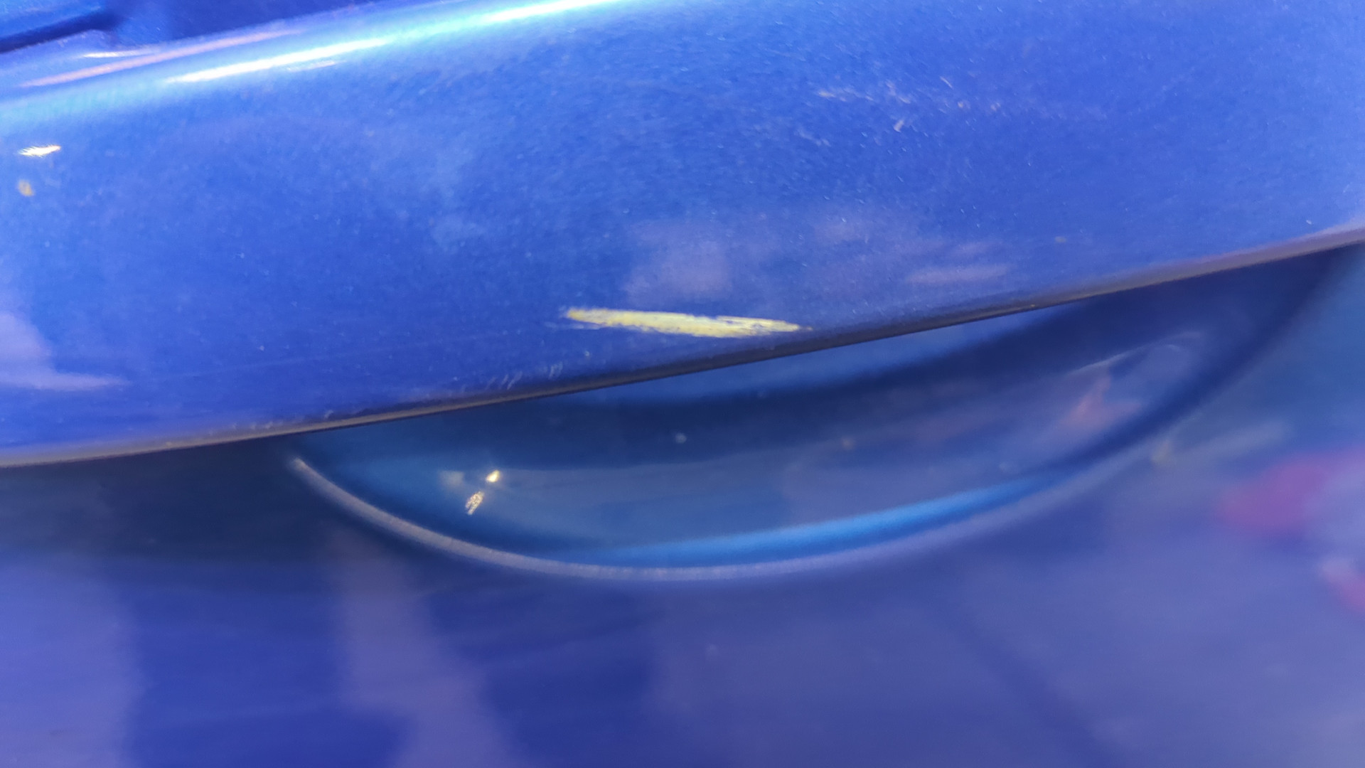 Дверь передняя левая