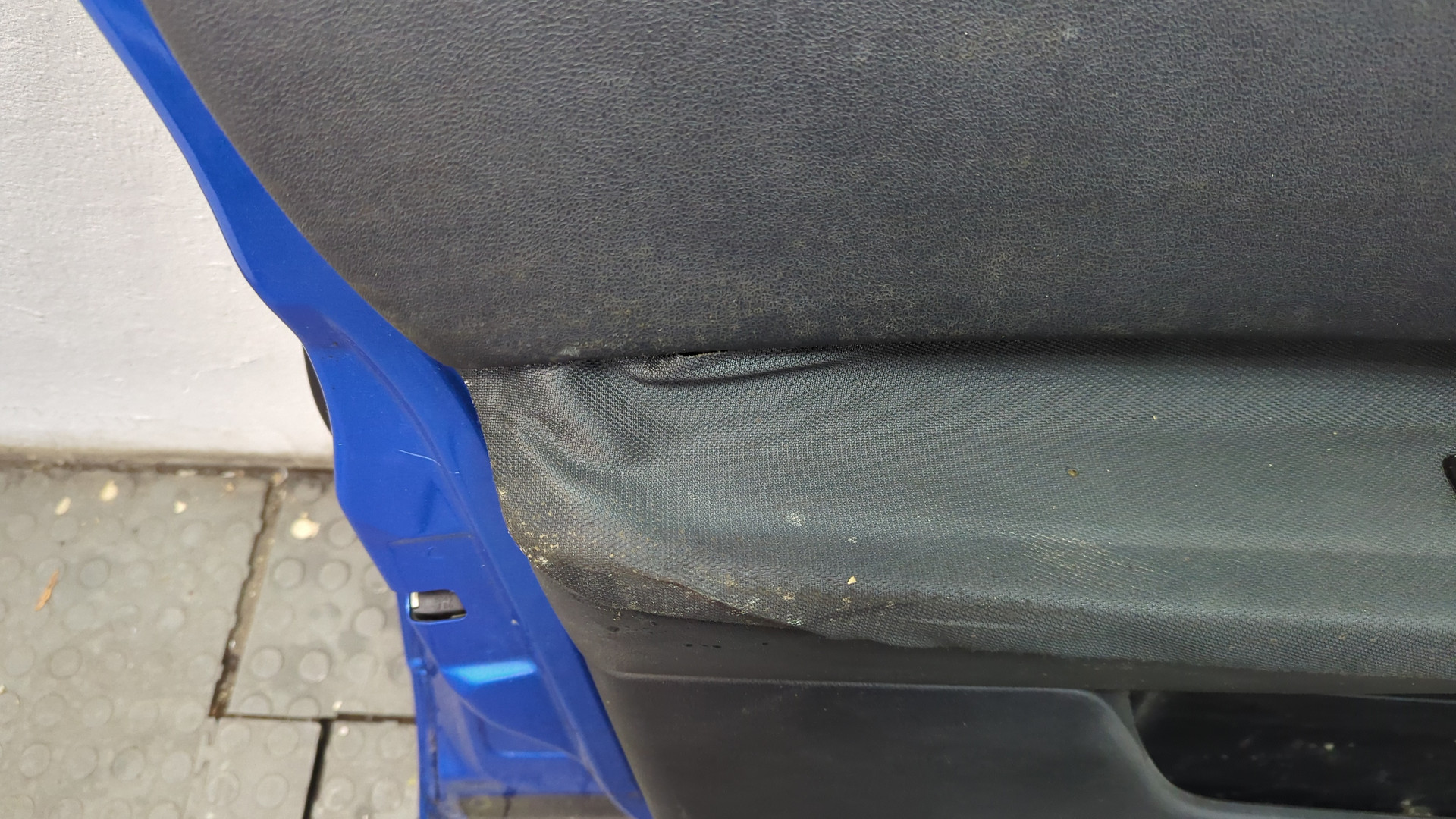 Дверь передняя левая