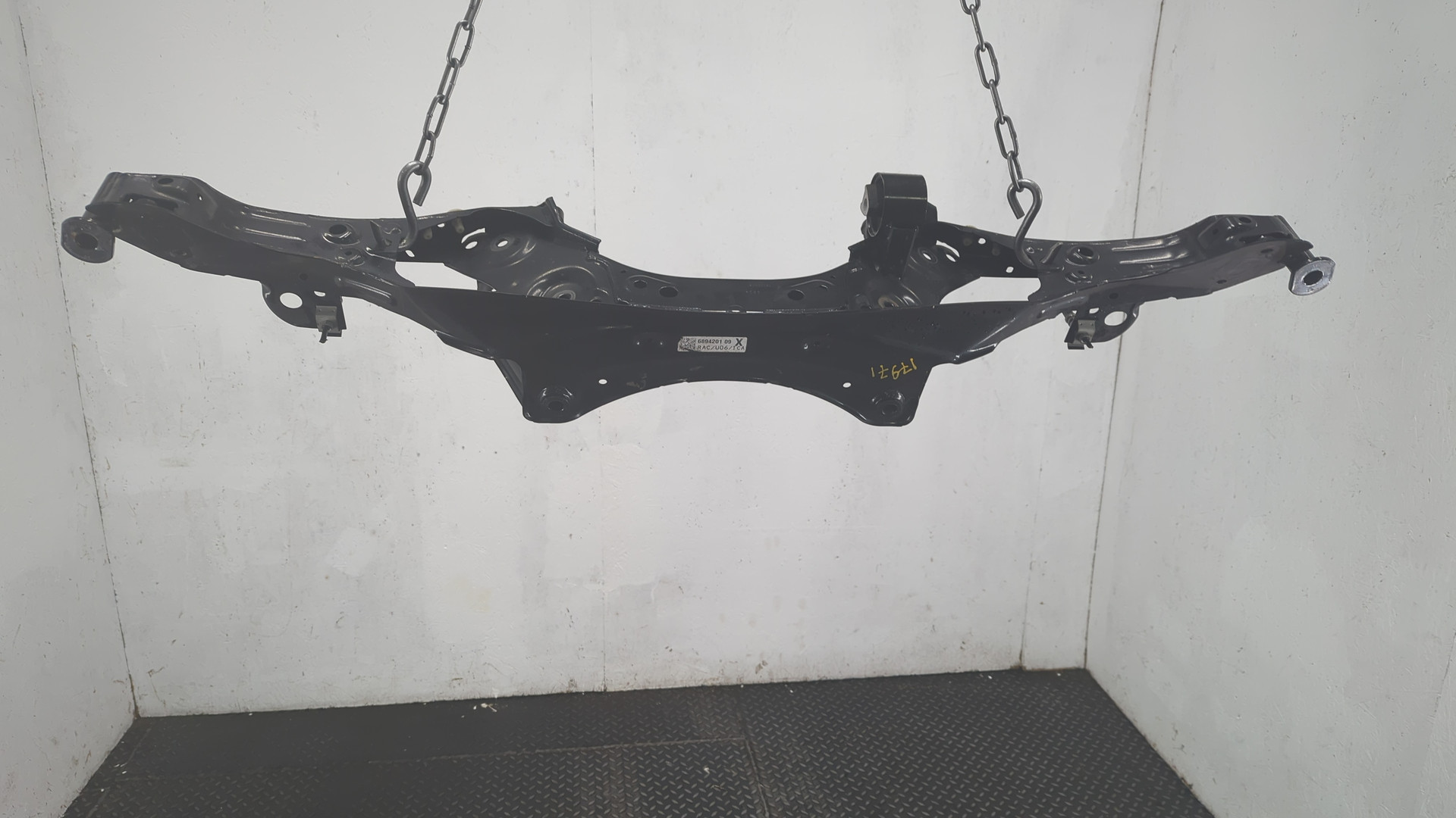 Балка задняя