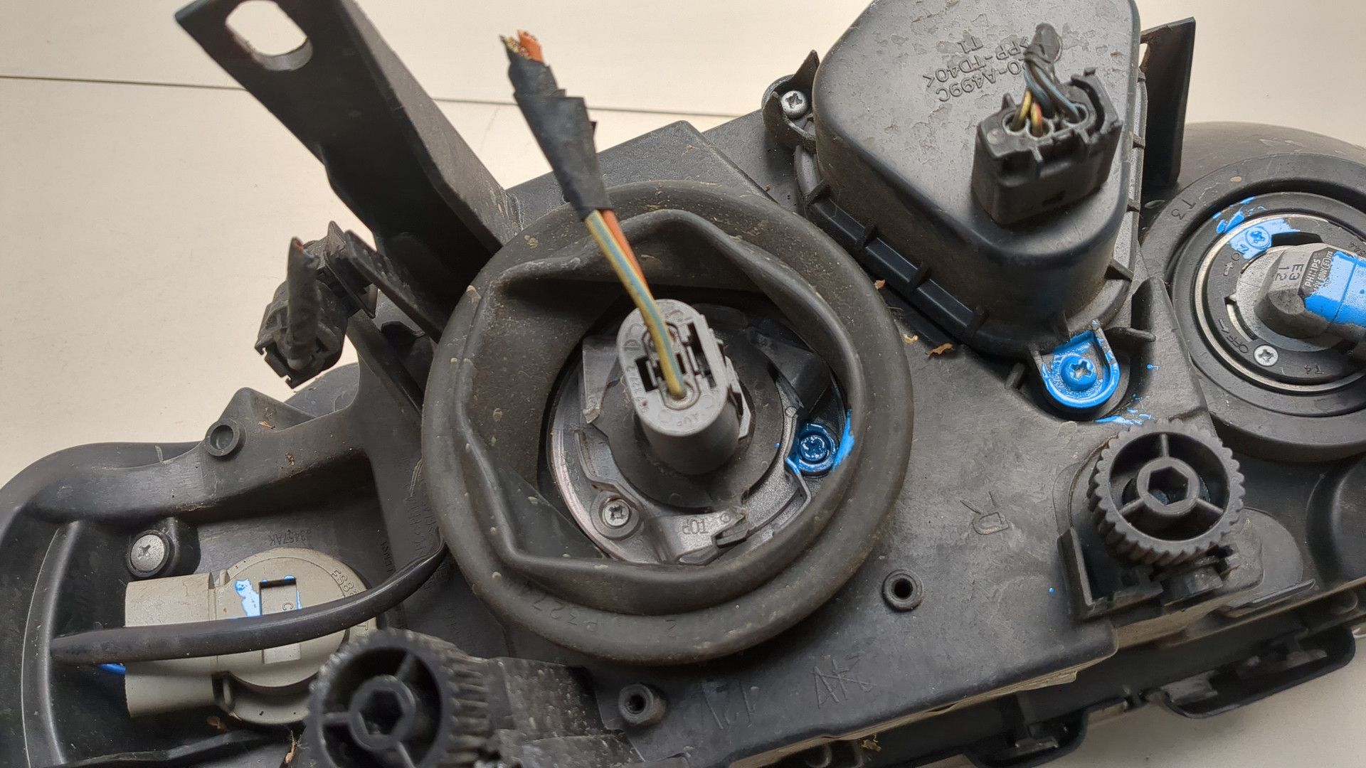 Фара правая