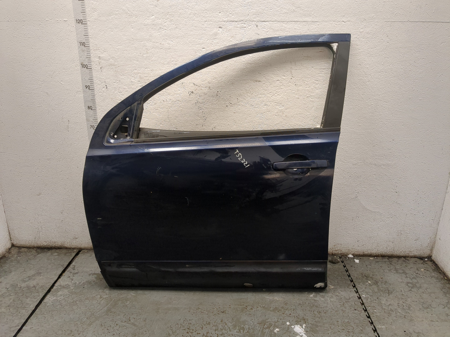 Дверь передняя левая