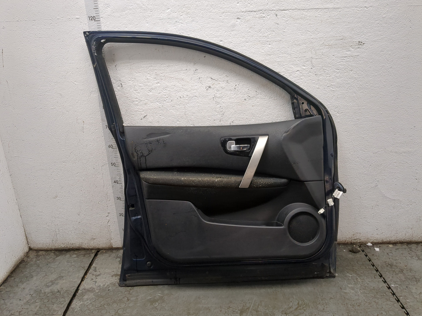 Дверь передняя левая
