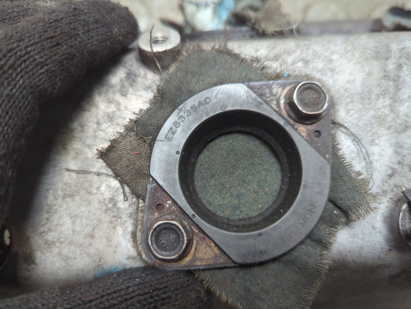 Крышка клапанная ГБЦ