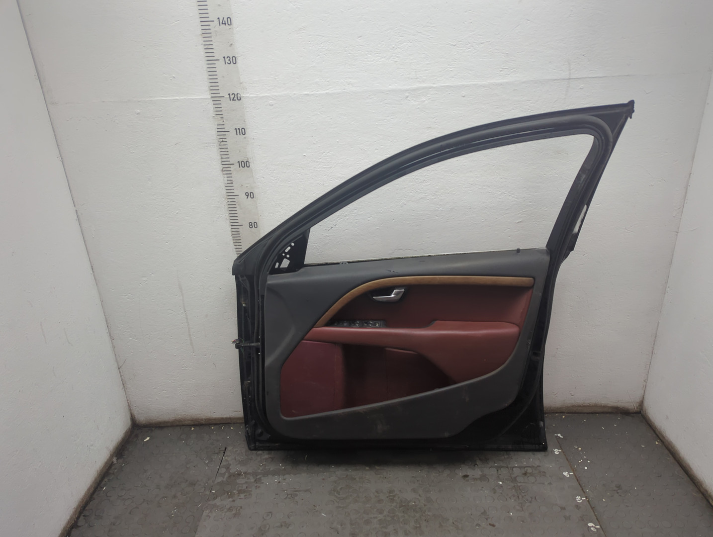 Дверь передняя правая