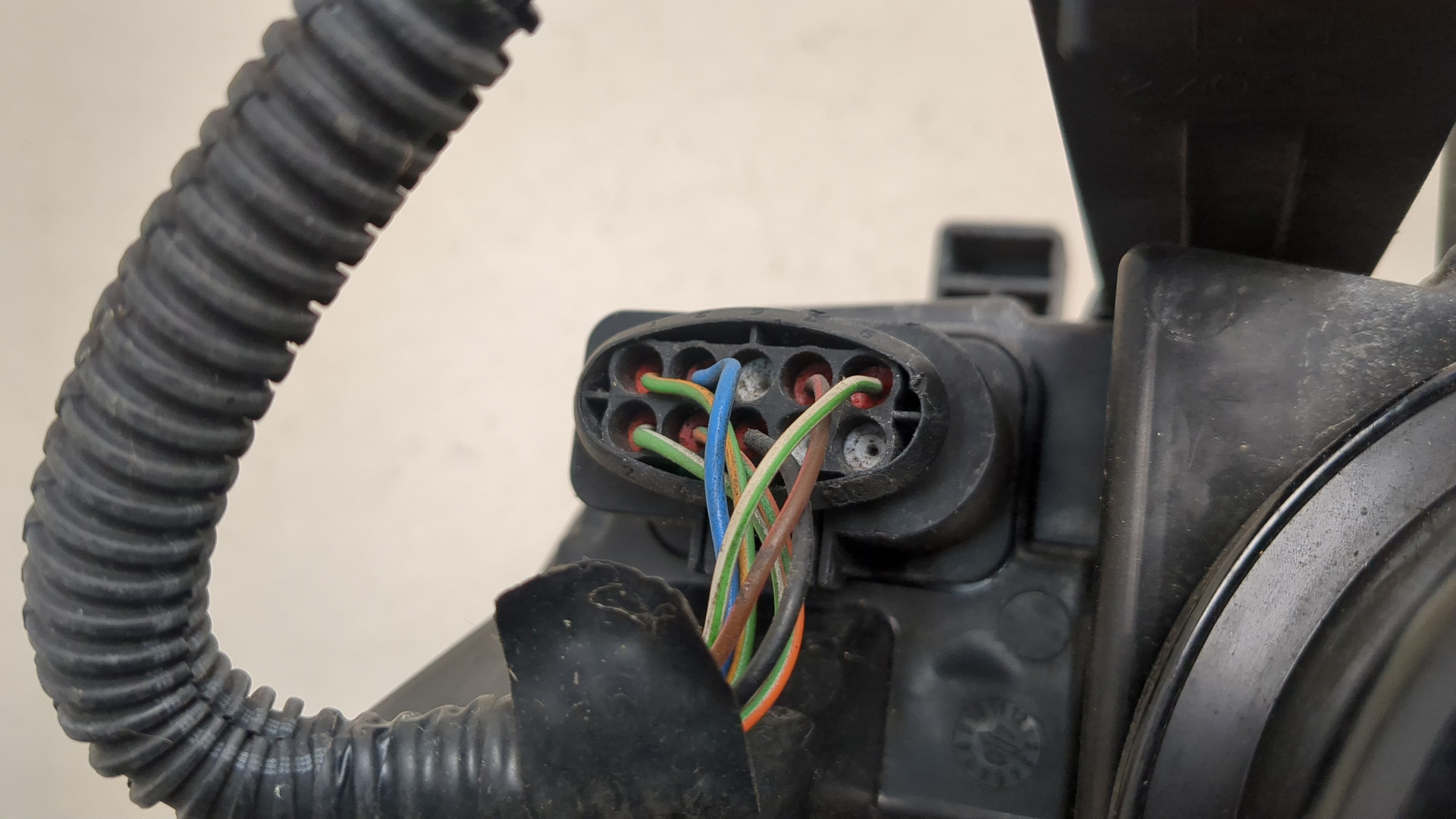 Фара правая