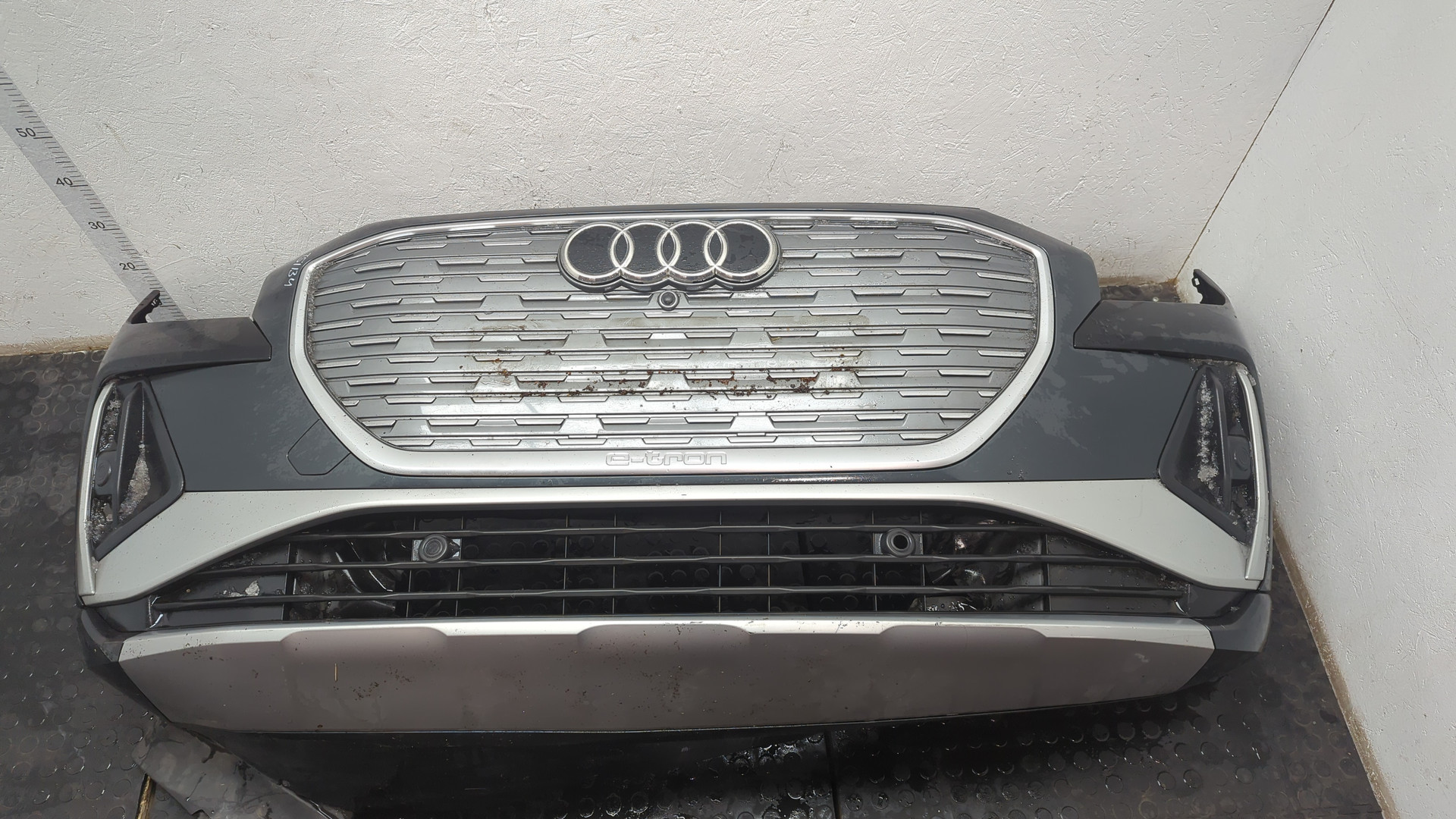 Бампер передний