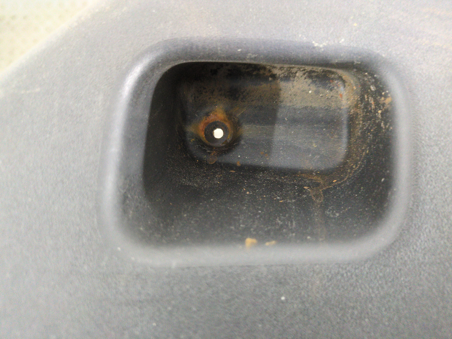 Обшивка двери багажника