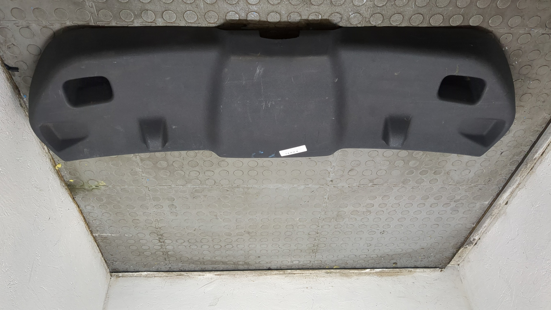 Обшивка двери багажника