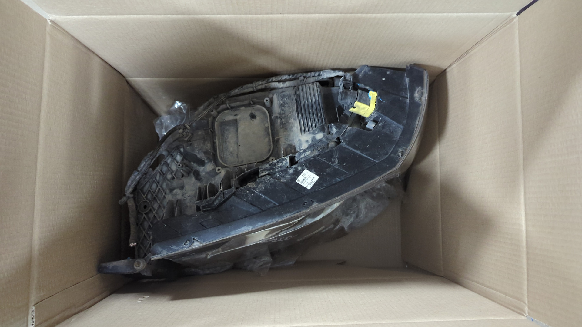 Фара правая