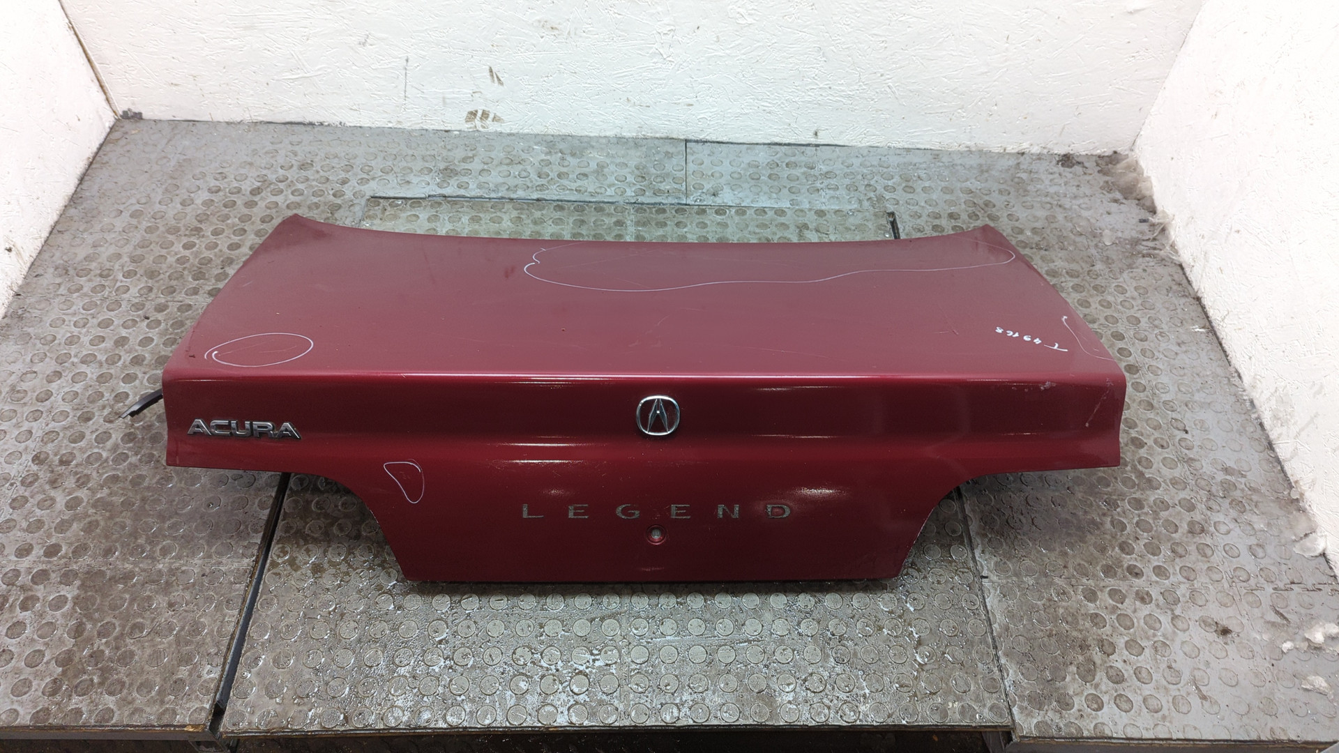 Дверь багажника