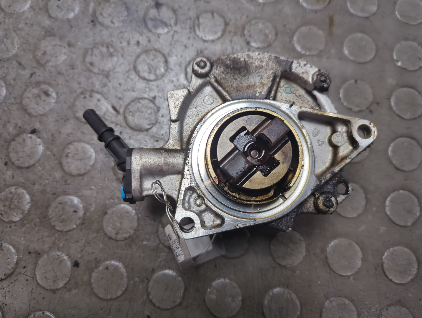 Насос вакуумный