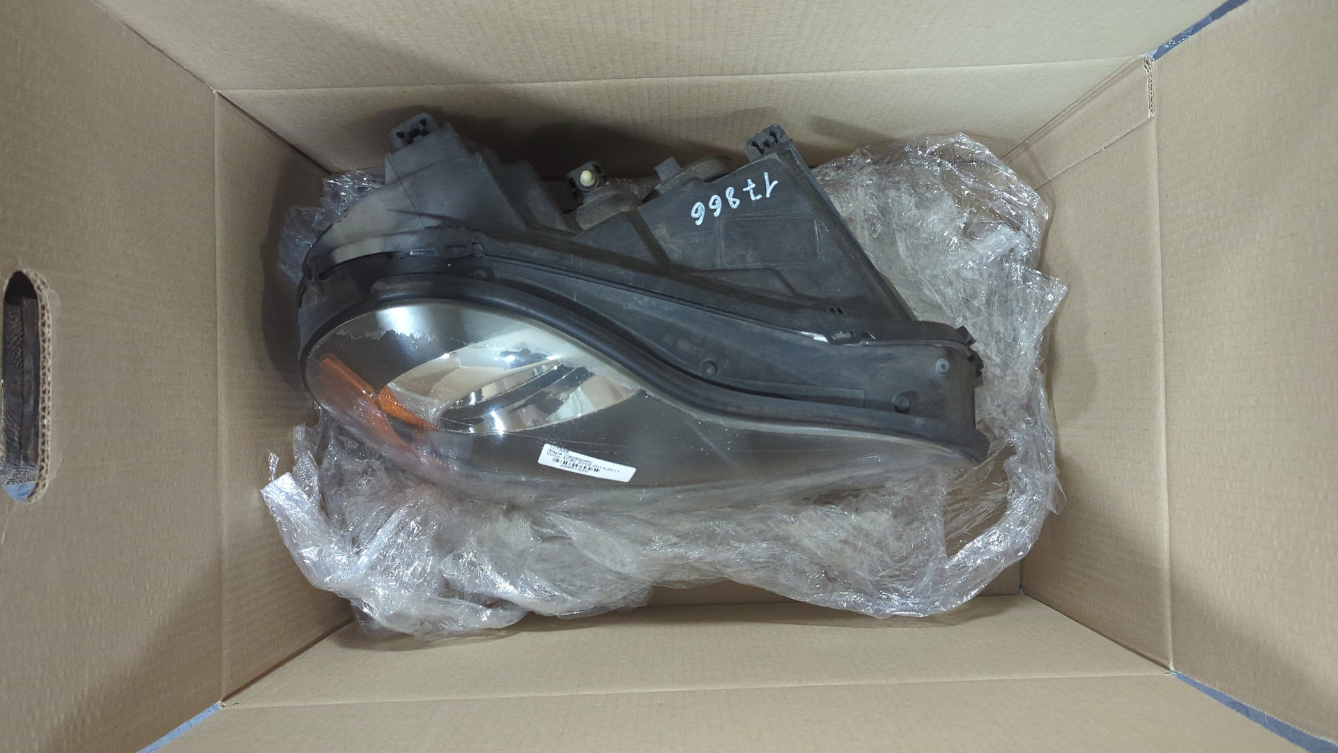 Фара правая