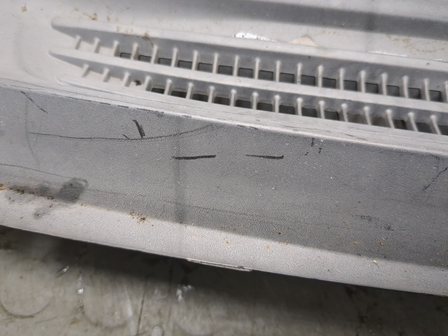 Решетка стеклоочистителей (Жабо)